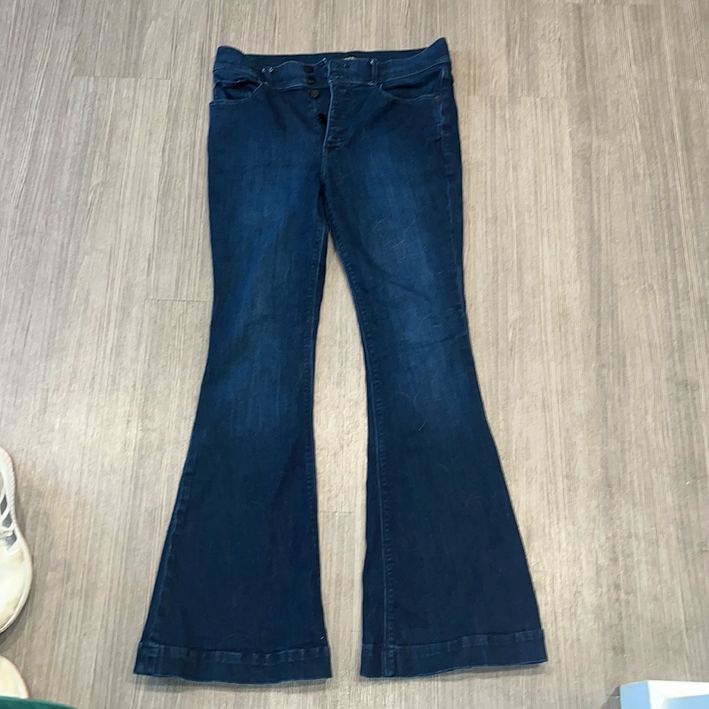 Express Bell Flare High Rise Button Fly Stretch Jeans Size 10